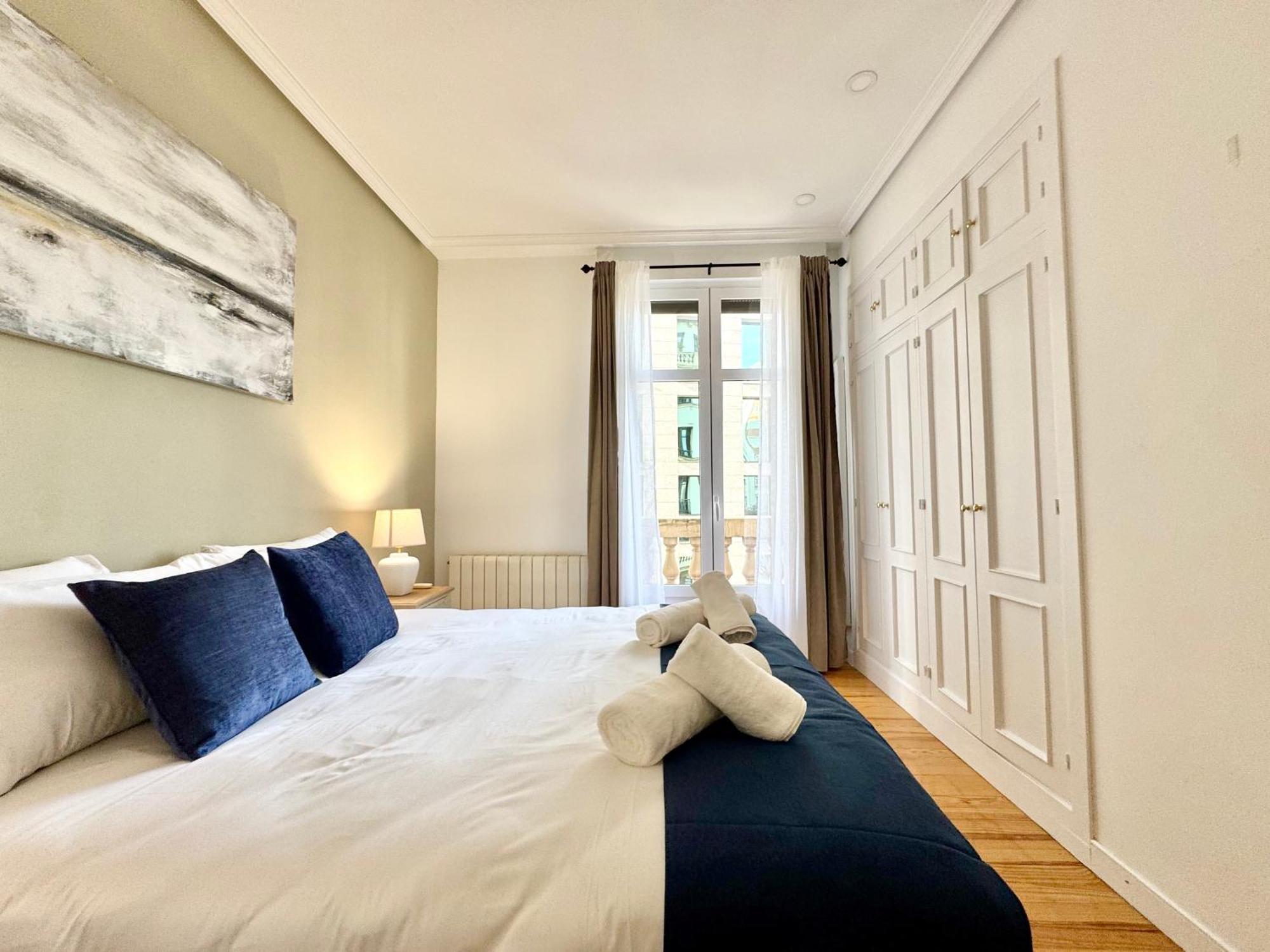 Elegance And Comfort In * Madrid