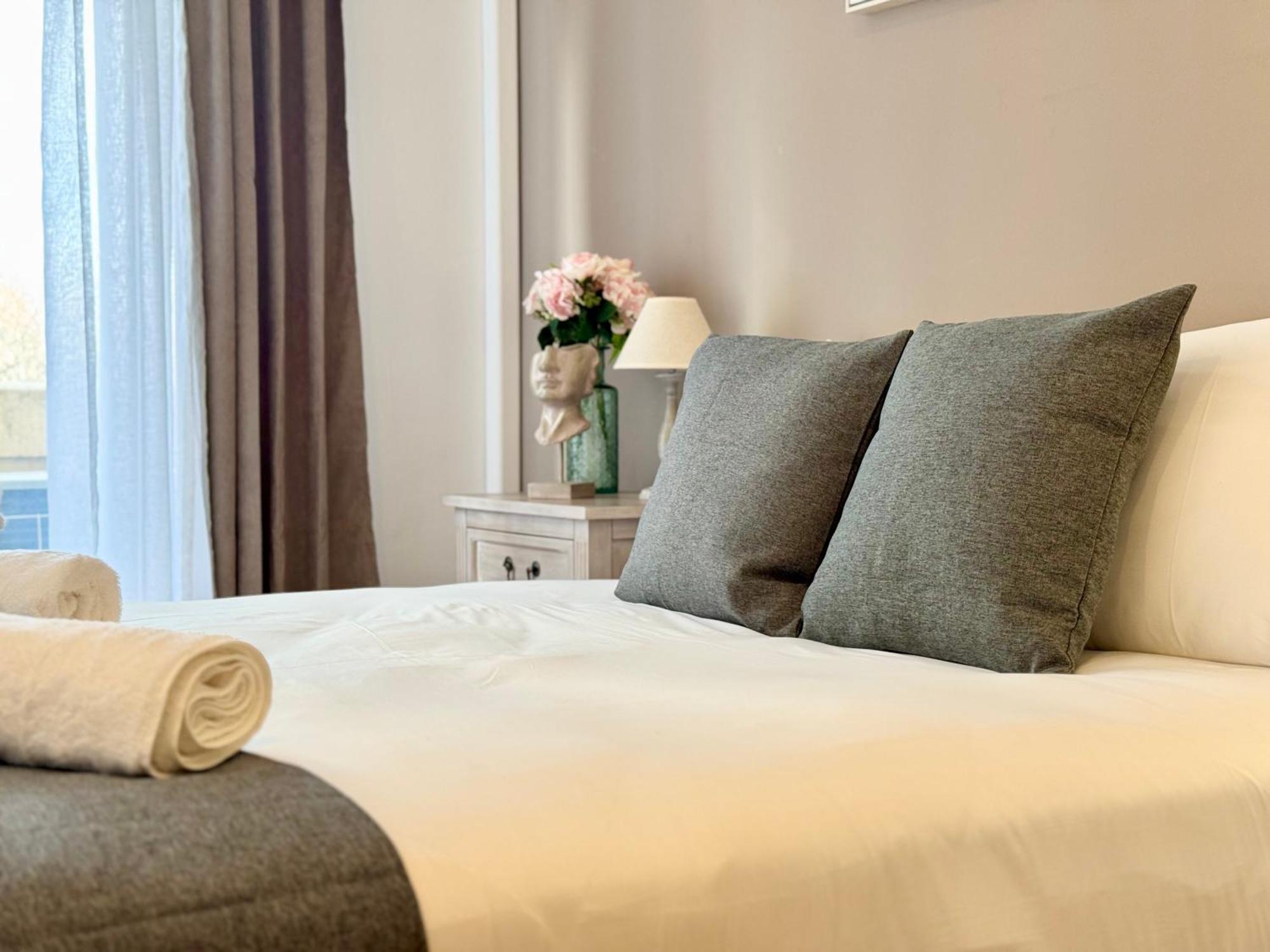 Elegance And Comfort In Apartamento